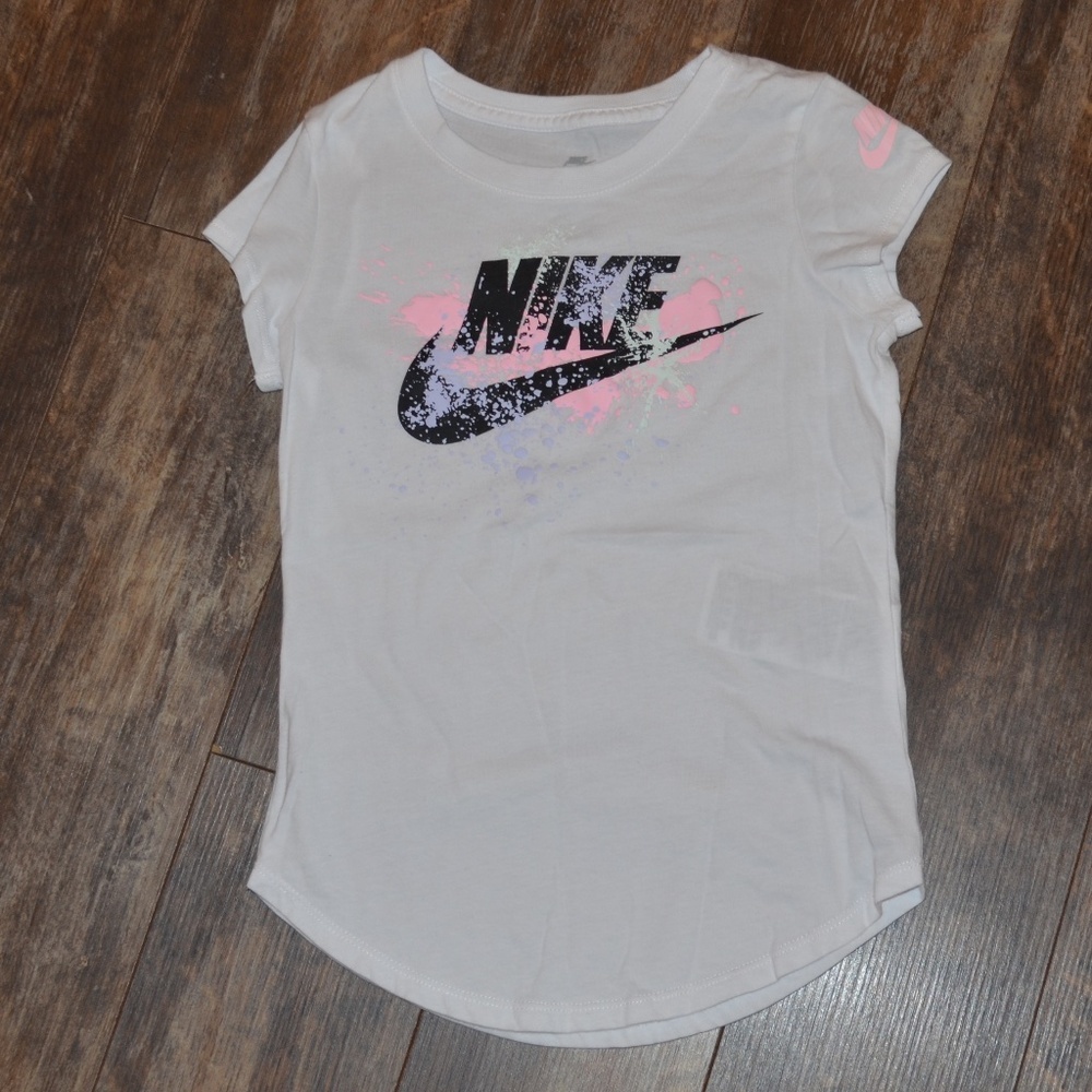 Nike - White, Pink and Black Tee
